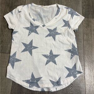 ⭐️ Altar'd State White and Gray Star Tee ⭐️